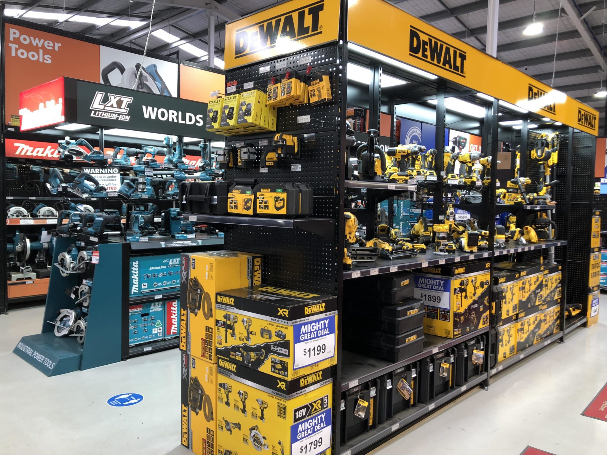 Power Tools & Accessories Mitre 10